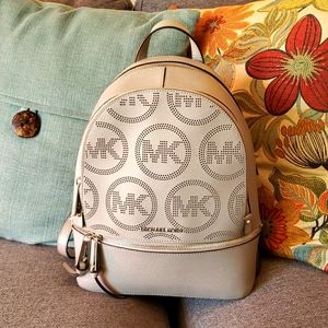 Michael kors 🎒backpack